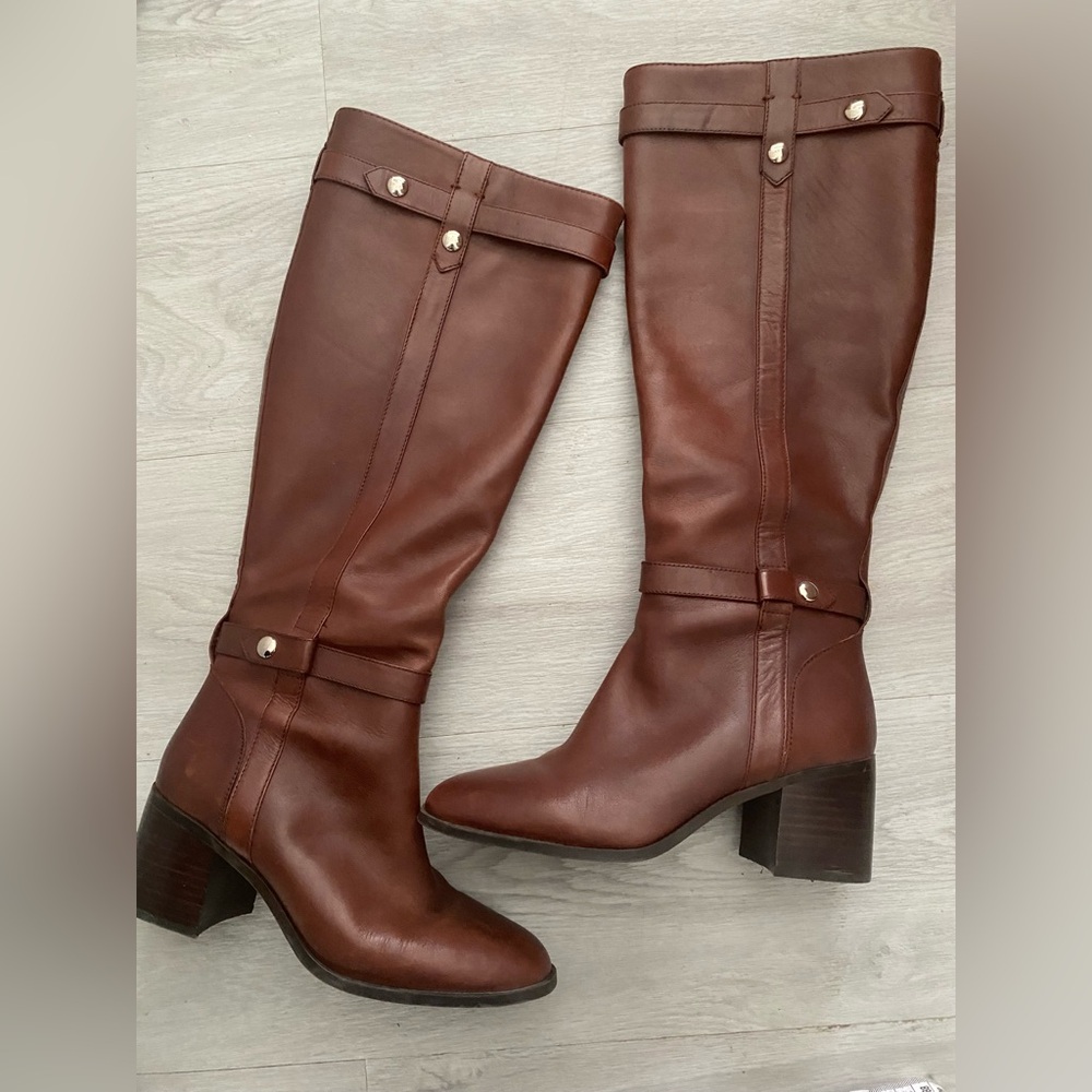 Essex Lane Knee High Boots Rich Carmel Size: 7.5M